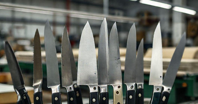 Facas Industriais para Corte de Papel: Guia para Escolher as Melhores e Maximizar Sua Produção