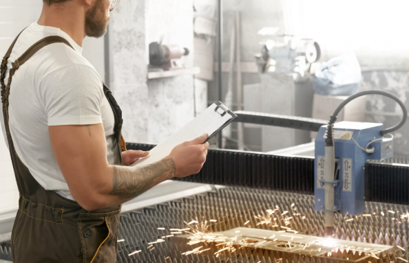 Facas de Corte e Vinco: Como Encontrar o Melhor Preço e Aplicações Perfeitas para Seu Projeto