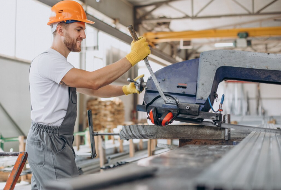 Preços de Facas de Corte e Vinco: Dicas e Estratégias para Escolher a Melhor Solução para Seu Negócio